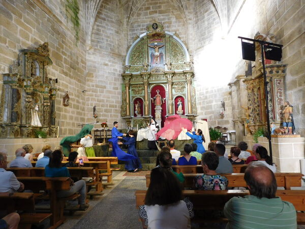 En la iglesia de la Asunción de Nuestra Señora de Robleda