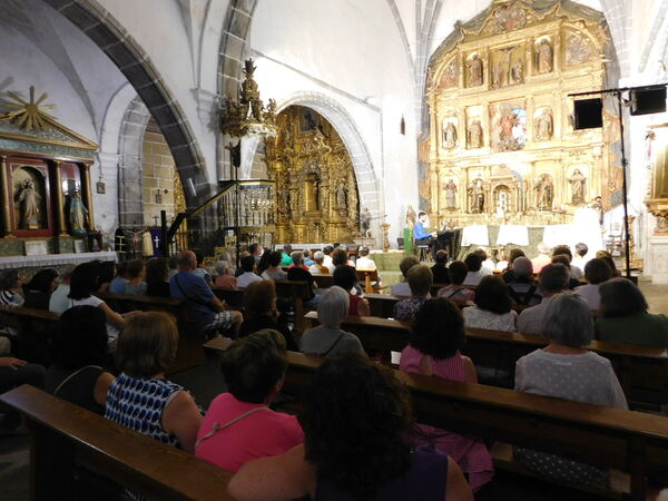 En la iglesia de Nuestra Señora de la Asunción en Puente del Congosto