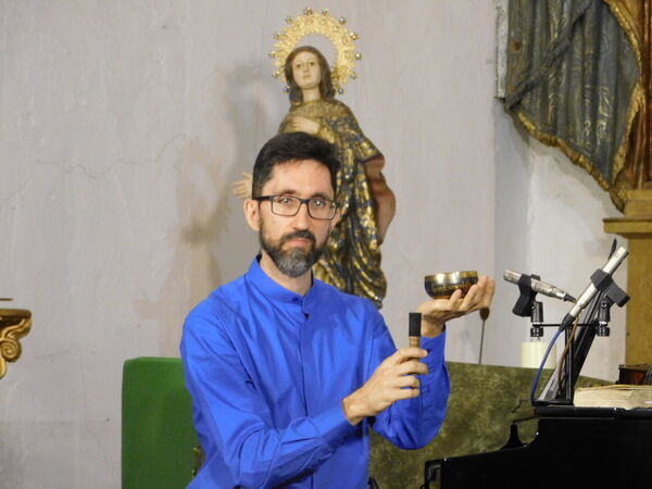 En la iglesia de Nuestra Señora de la Asunción en Puente del Congosto