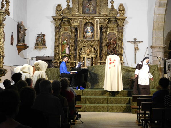 En la iglesia de Nuestra Señora de la Zarza de Galinduste