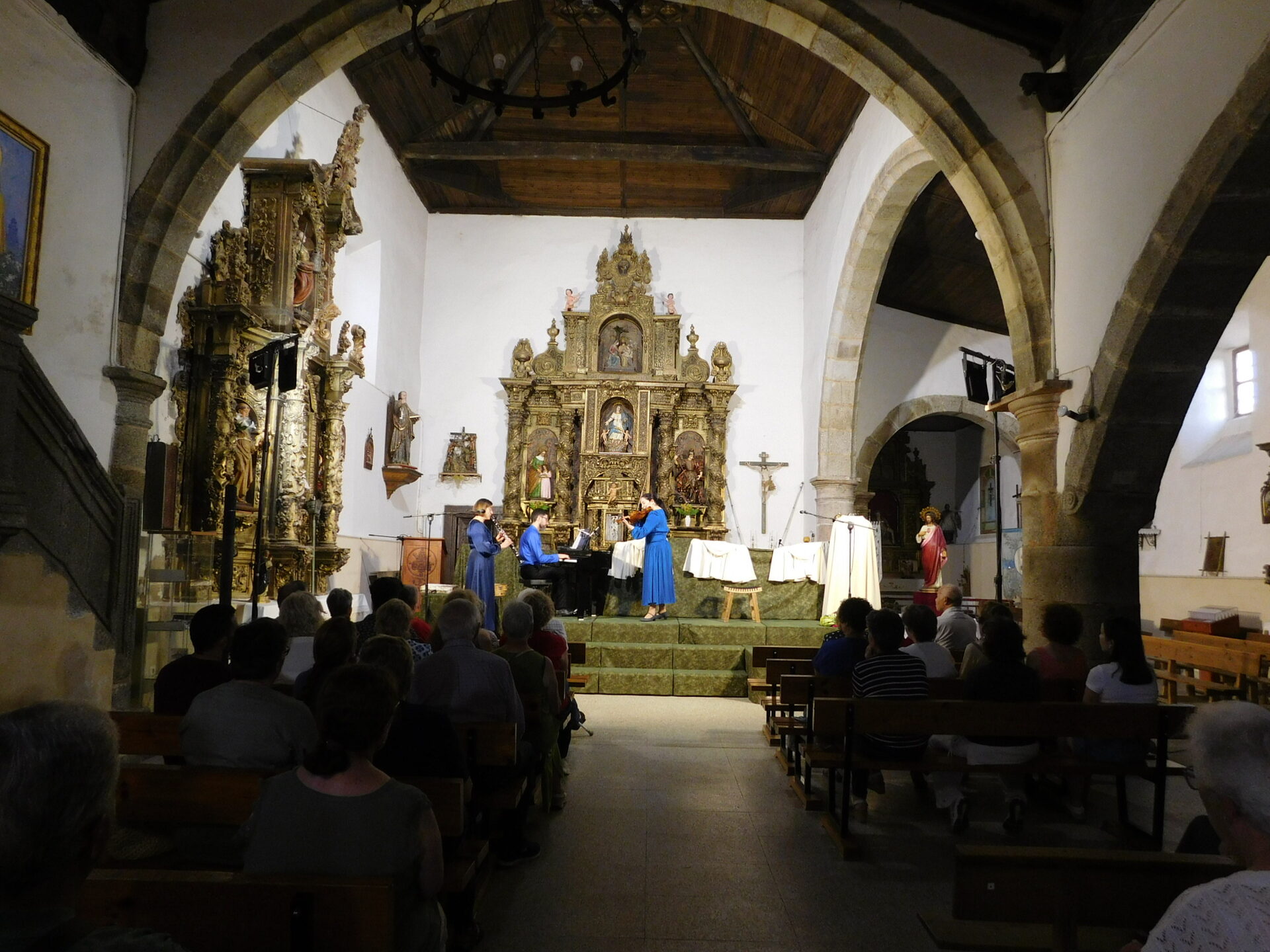 En la iglesia de Nuestra Señora de la Zarza de Galinduste