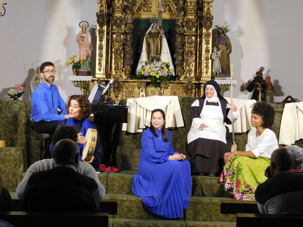 En la iglesia de Nuestra Señora del Rosario de Éjeme.