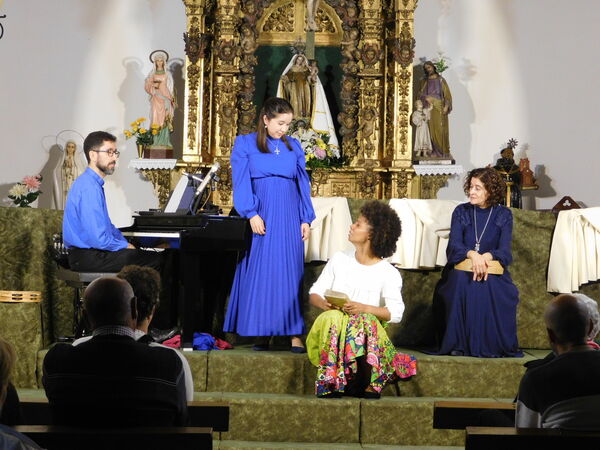 En la iglesia de Nuestra Señora del Rosario de Éjeme.