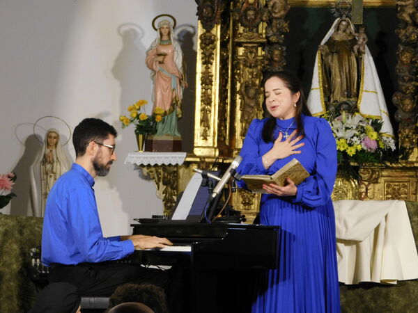 En la iglesia de Nuestra Señora del Rosario de Éjeme.