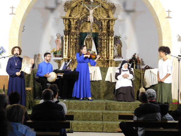 En la iglesia de Nuestra Señora del Rosario de Éjeme.