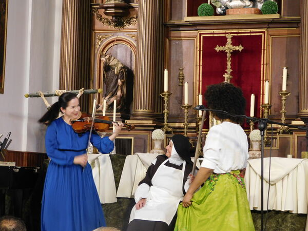 En la iglesia de San Juan de la Cruz en Alba de Tormes
