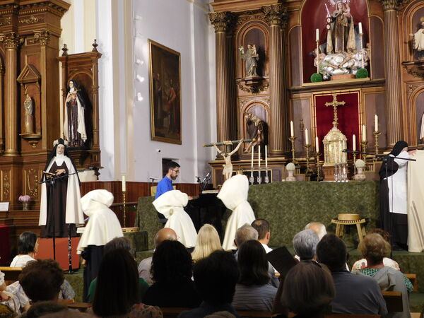 En la iglesia de San Juan de la Cruz en Alba de Tormes