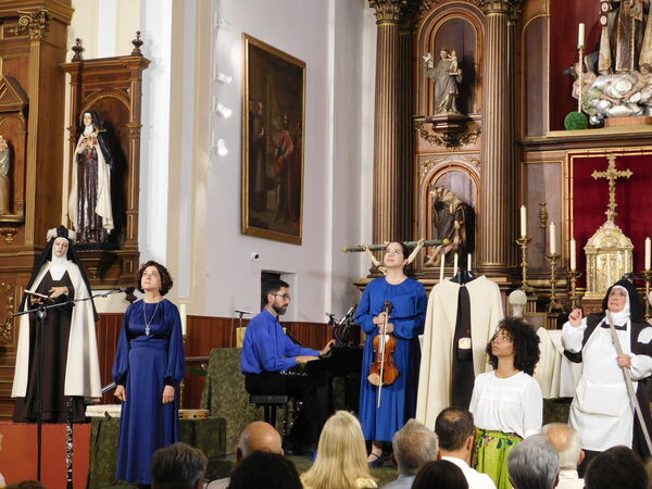 En la iglesia de San Juan de la Cruz en Alba de Tormes