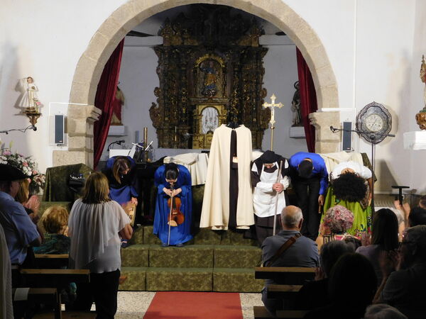 En la iglesia de San Pedro Apóstol de Aldeanueva de la Sierra