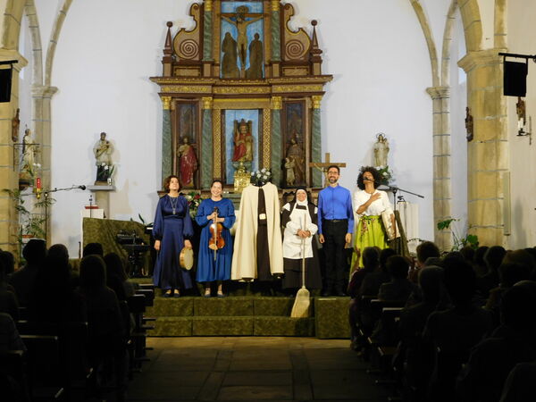En la iglesia de San Pedro Apóstol de El Sahúgo