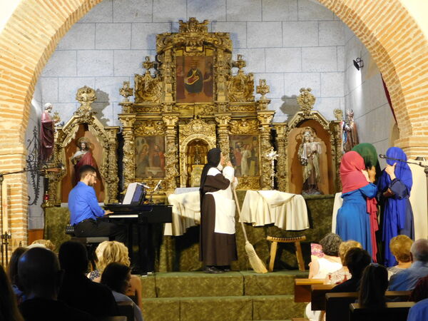 En la iglesia de San Pedro Apóstol de Larrodrigo