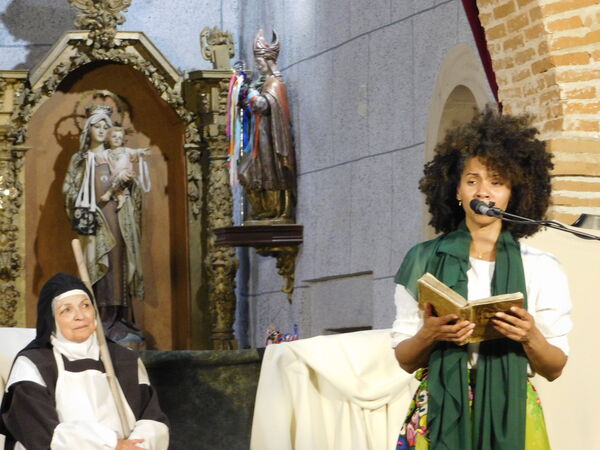 En la iglesia de San Pedro Apóstol de Larrodrigo
