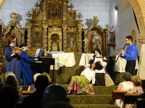 En la iglesia de San Pedro Apóstol de Larrodrigo