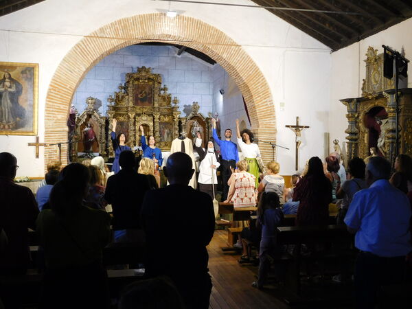 En la iglesia de San Pedro Apóstol de Larrodrigo