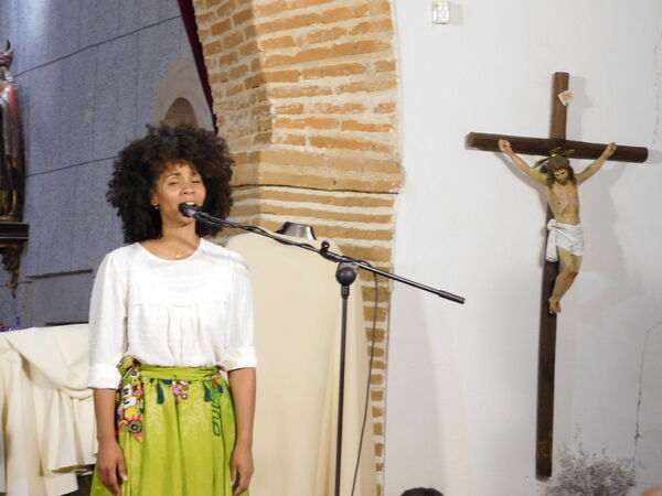 En la iglesia de San Pedro Apóstol de Larrodrigo
