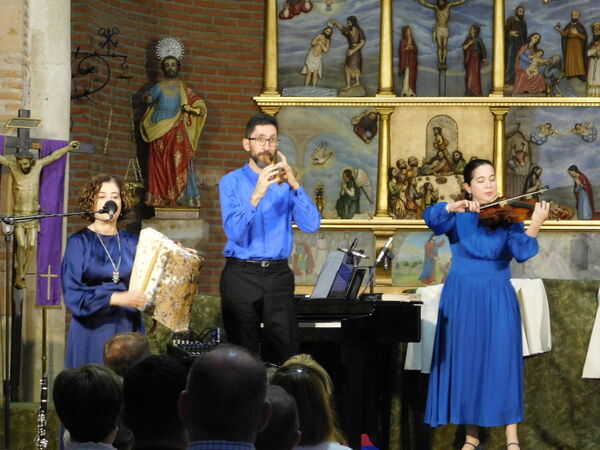 En la iglesia de San Pedro Apóstol de Paradinas de San Juan