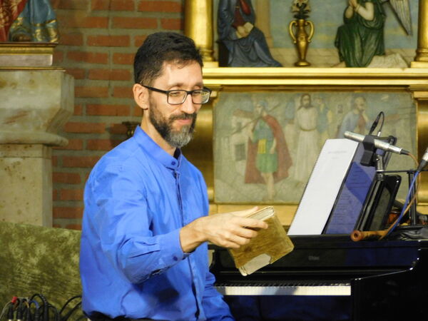 En la iglesia de San Pedro Apóstol de Paradinas de San Juan