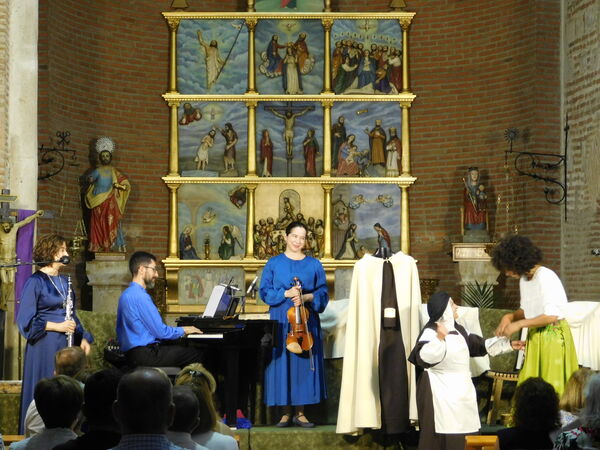 En la iglesia de San Pedro Apóstol de Paradinas de San Juan