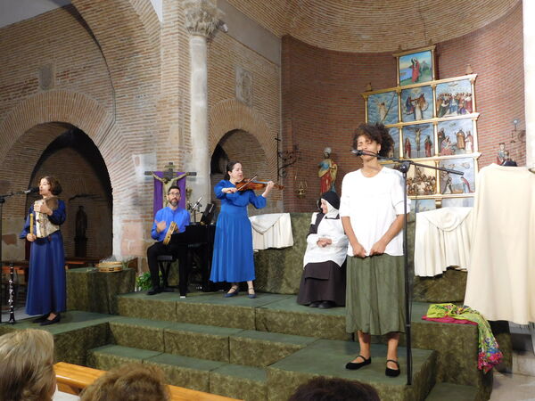 En la iglesia de San Pedro Apóstol de Paradinas de San Juan