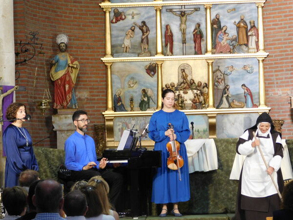 En la iglesia de San Pedro Apóstol de Paradinas de San Juan