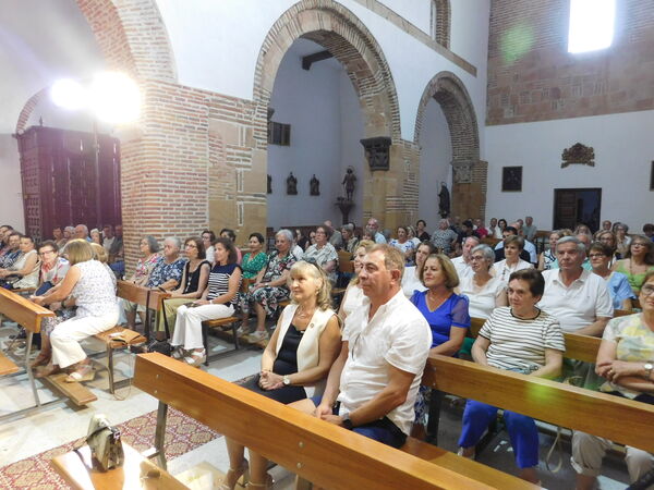 En la iglesia de San Pedro Apóstol de Paradinas de San Juan