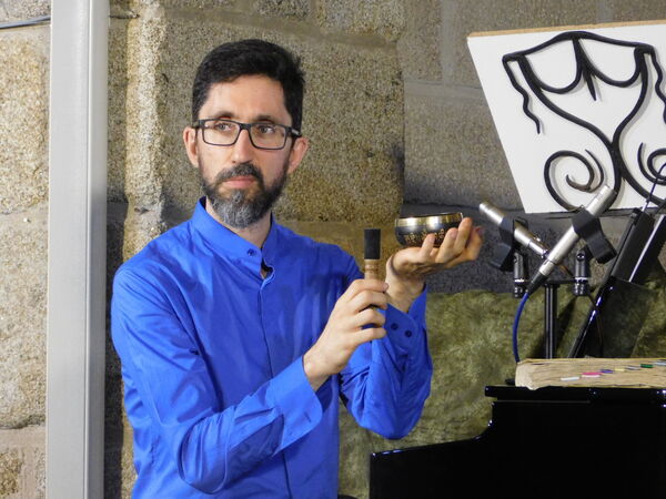 En la iglesia de San Sebastián de Mieza.