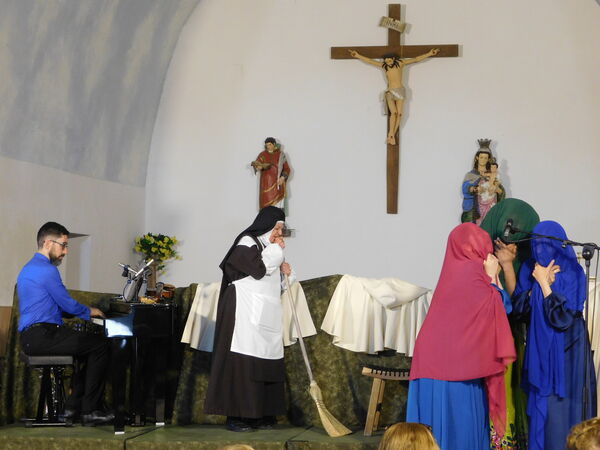 En la iglesia de San Vicente de Villaseco de los Gamitos