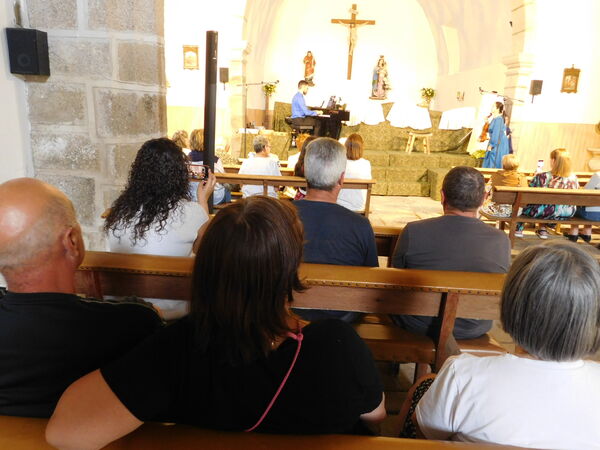 En la iglesia de San Vicente de Villaseco de los Gamitos