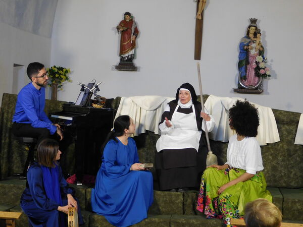 En la iglesia de San Vicente de Villaseco de los Gamitos