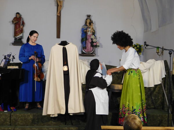 En la iglesia de San Vicente de Villaseco de los Gamitos