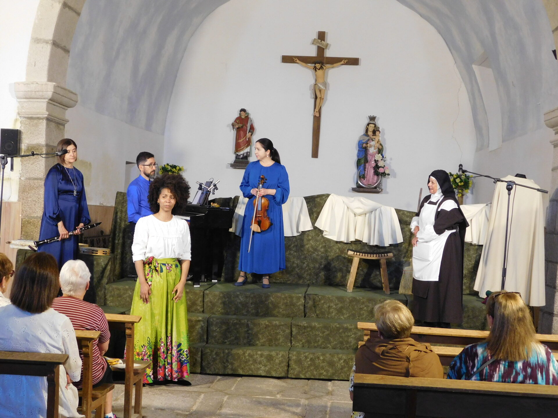 En la iglesia de San Vicente de Villaseco de los Gamitos
