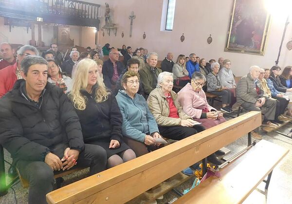 La emoción desborda la representación de «Juan, el espíritu del amor» en Barbadillo