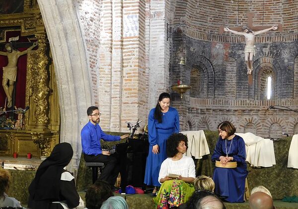 La iglesia mudéjar de Aldeaseca de la Frontera acoge “Juan, el espíritu del amor” en el cierre de las fiestas de San Isidro
