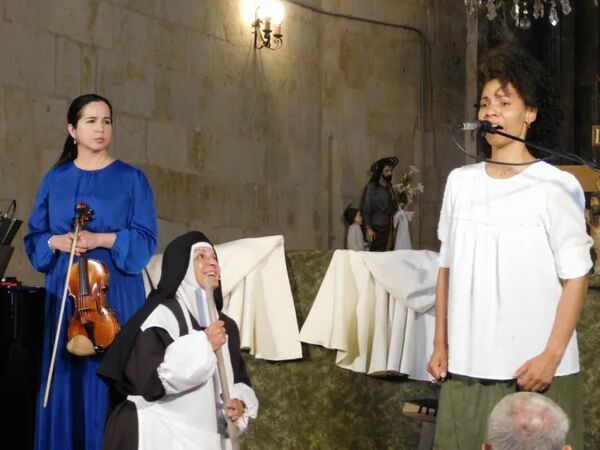 El legado de San Juan de la Cruz conecta con los jóvenes en la iglesia de Rollán