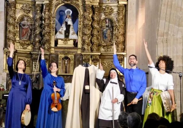 El Pedroso de la Armuña se rinde a ‘Juan, el espíritu del amor’